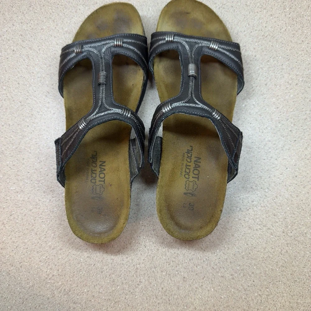 Naot‎ Caitlin Women's Leather T-Strap Sandals Size 29 (US 8) Made In Israel EUC